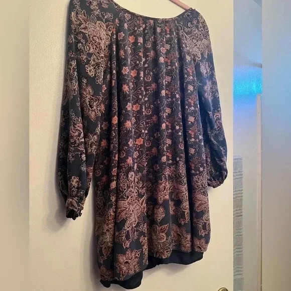 Free people blouse size s, blue base with orange/white flowers - Picture 5 of 5